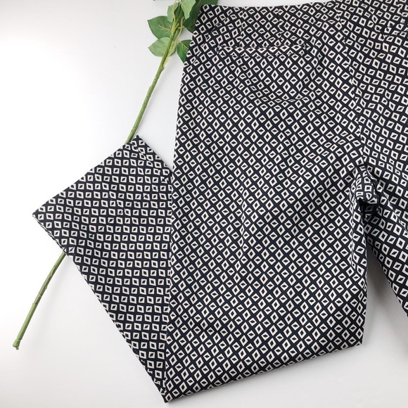 CAbi #877 Geometric Cropped Ankle Dress Pants Sz 8 - Picture 7 of 12